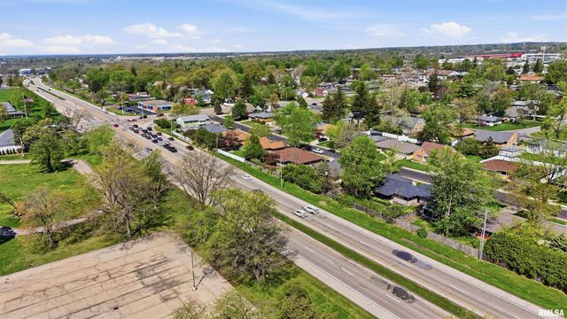 516 W WESTWOOD Drive, Peoria, IL 61614