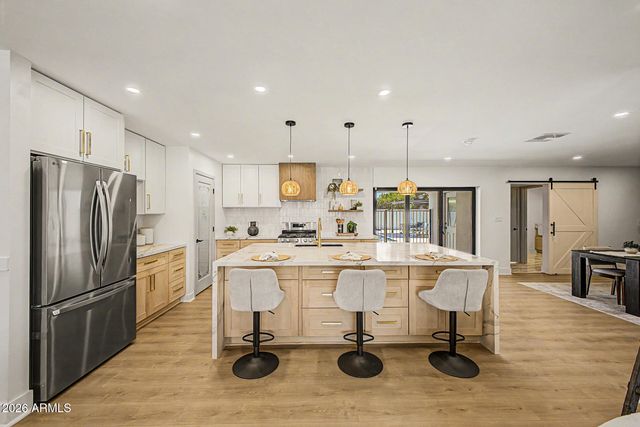 3127 E ALTADENA Avenue, Phoenix, AZ 85028