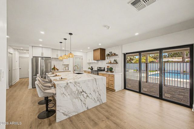 3127 E ALTADENA Avenue, Phoenix, AZ 85028