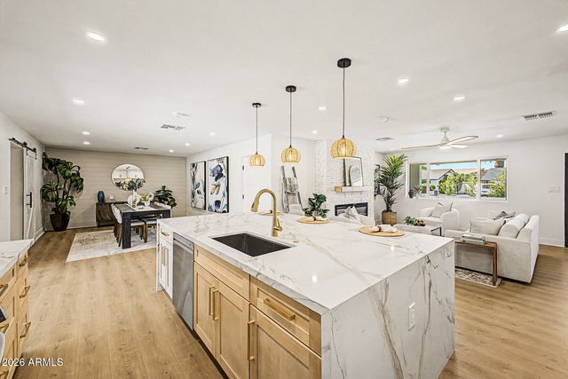 3127 E ALTADENA Avenue, Phoenix, AZ 85028