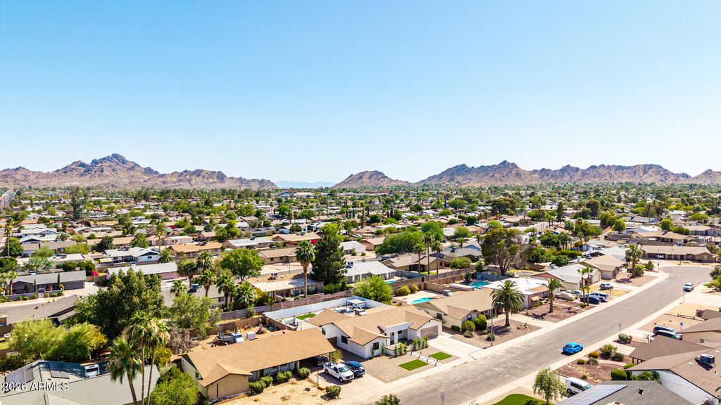 Image 54 of property listing at 3127 E ALTADENA Avenue, Phoenix, AZ 85028