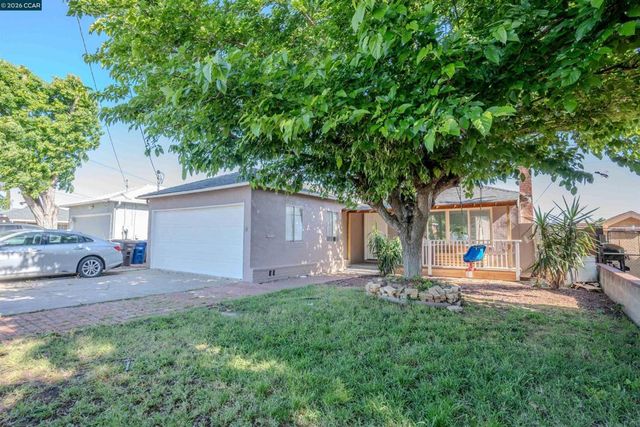 52 Bell Dr, Pittsburg, CA 94565