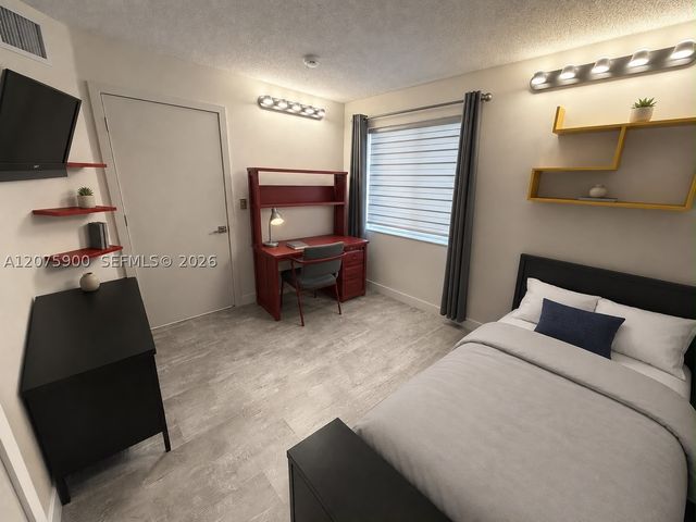1195 NW 125th Ct 101, Miami, FL 33182