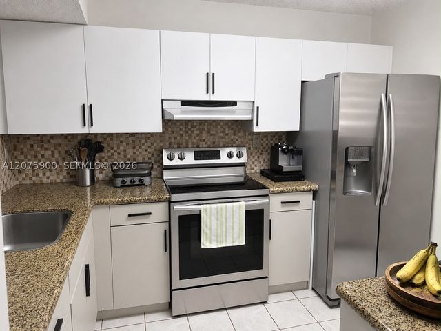 1195 NW 125th Ct 101, Miami, FL 33182