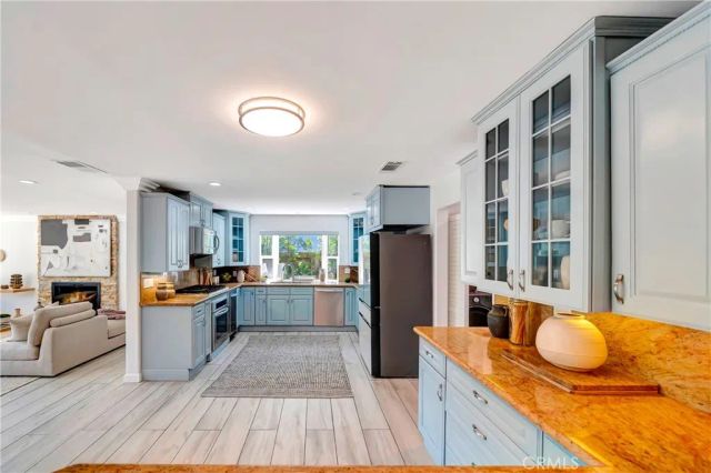5420 Parkmor, Calabasas, CA 91302