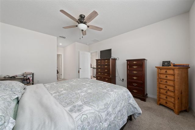 5275 MAYOR DRIVE, St Cloud, FL 34771