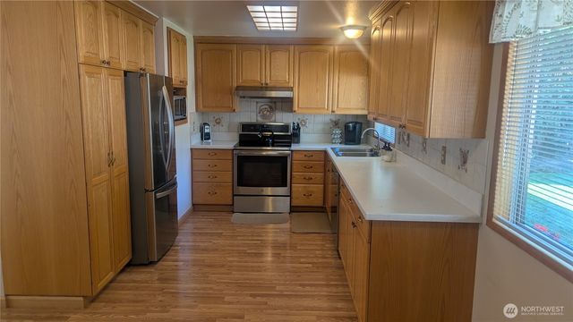 17104 24th Avenue SE, Bothell, WA 98012