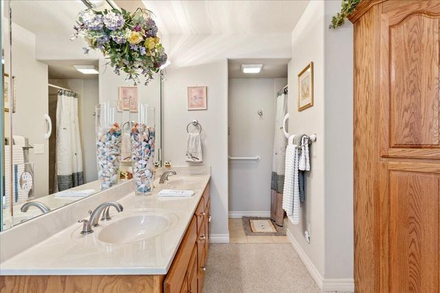 500 Navajo Trail, Kimberling City, MO 65686