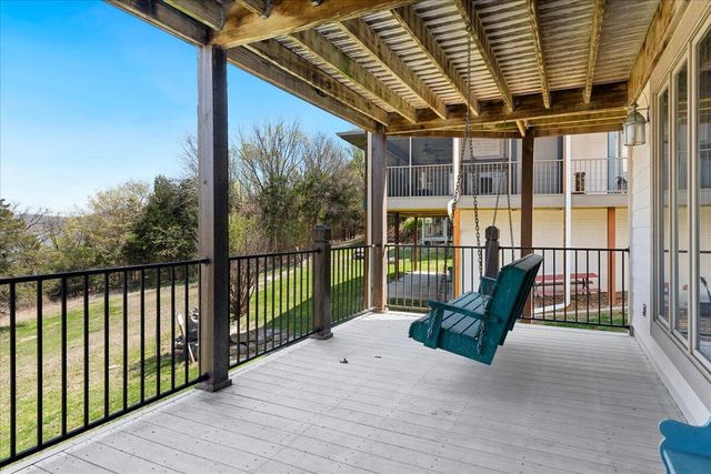 500 Navajo Trail, Kimberling City, MO 65686