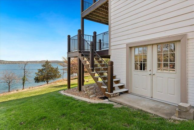 500 Navajo Trail, Kimberling City, MO 65686