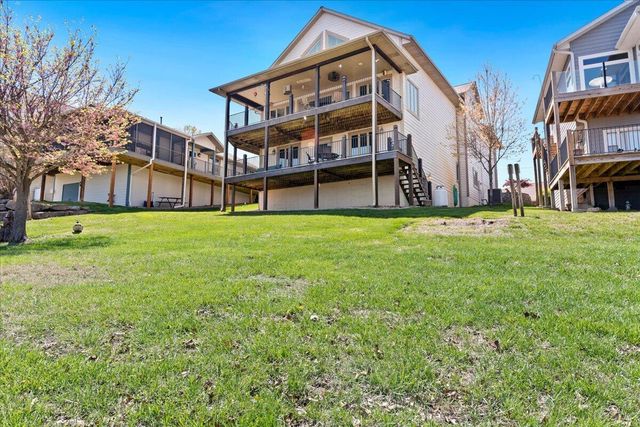 500 Navajo Trail, Kimberling City, MO 65686