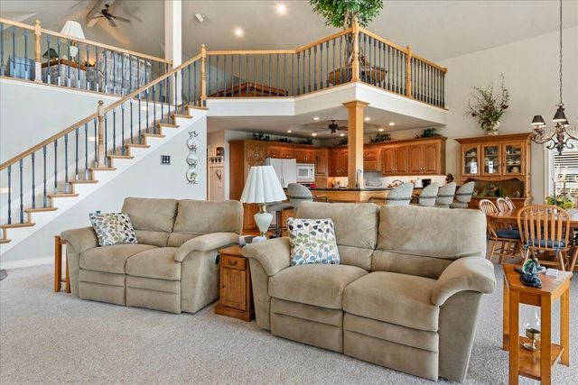 500 Navajo Trail, Kimberling City, MO 65686