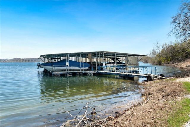 500 Navajo Trail, Kimberling City, MO 65686