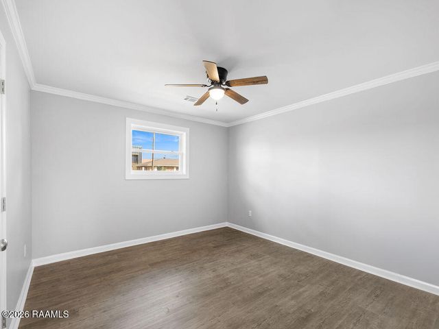 1311 Dillard Street, New Iberia, LA 70560