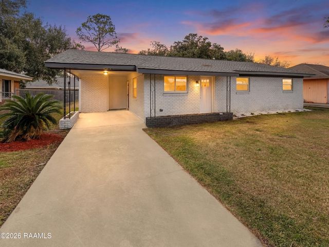 1311 Dillard Street, New Iberia, LA 70560