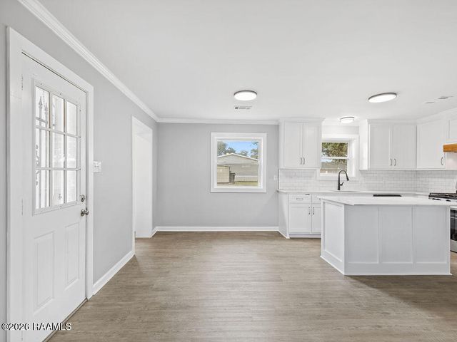 1311 Dillard Street, New Iberia, LA 70560