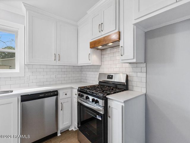 1311 Dillard Street, New Iberia, LA 70560