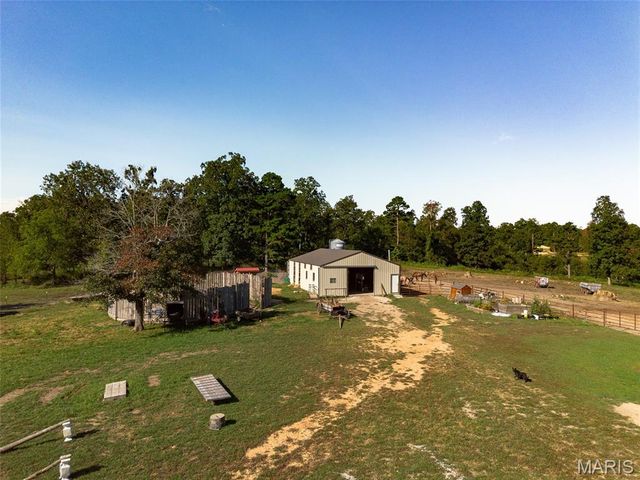 1206 Roark Drive, Summersville, MO 65571