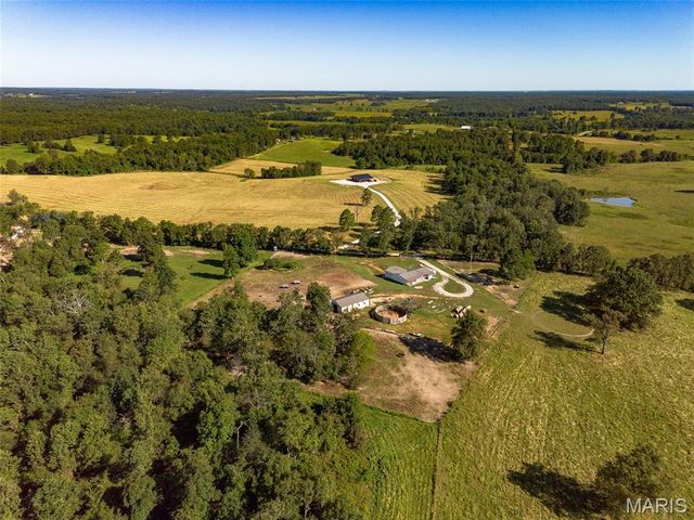 1206 Roark Drive, Summersville, MO 65571