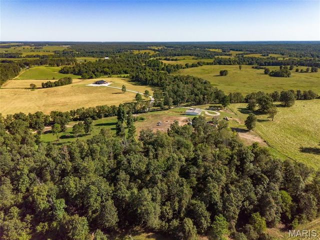 1206 Roark Drive, Summersville, MO 65571