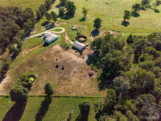 1206 Roark Drive, Summersville, MO 65571