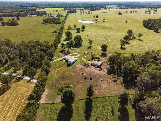 1206 Roark Drive, Summersville, MO 65571