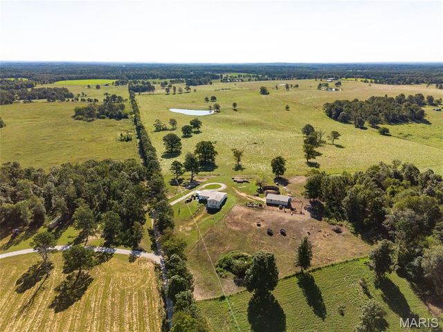 1206 Roark Drive, Summersville, MO 65571