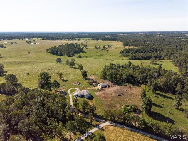 1206 Roark Drive, Summersville, MO 65571