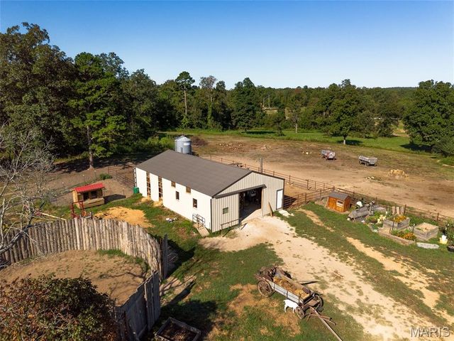 1206 Roark Drive, Summersville, MO 65571