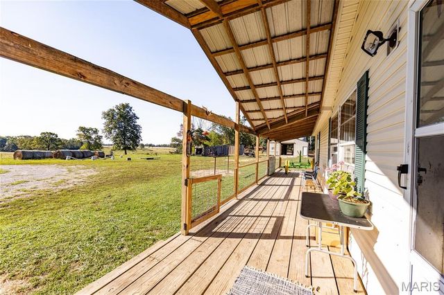 1206 Roark Drive, Summersville, MO 65571