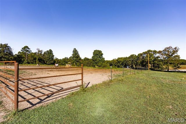 1206 Roark Drive, Summersville, MO 65571