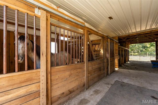 1206 Roark Drive, Summersville, MO 65571