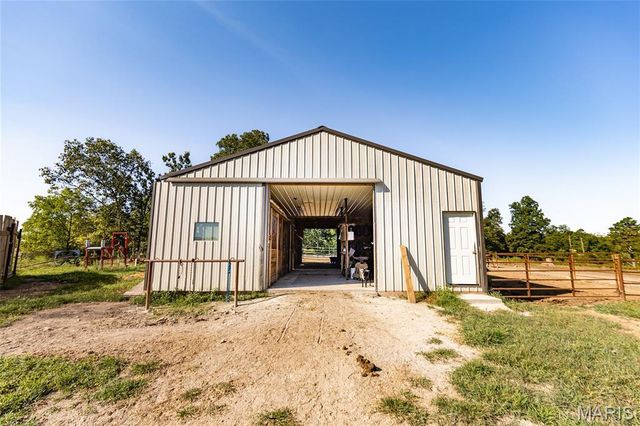 1206 Roark Drive, Summersville, MO 65571