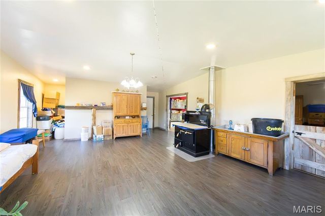 1206 Roark Drive, Summersville, MO 65571