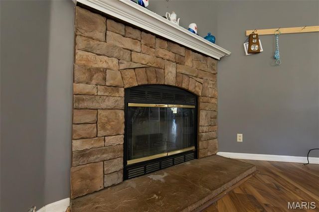 1206 Roark Drive, Summersville, MO 65571