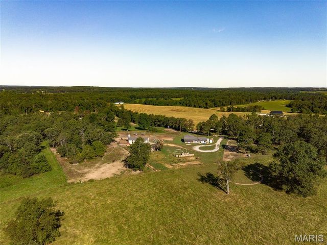 1206 Roark Drive, Summersville, MO 65571