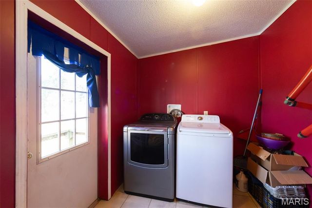 1206 Roark Drive, Summersville, MO 65571