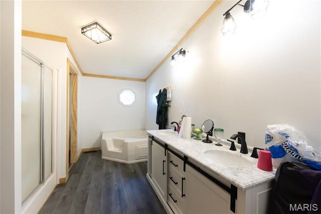 1206 Roark Drive, Summersville, MO 65571