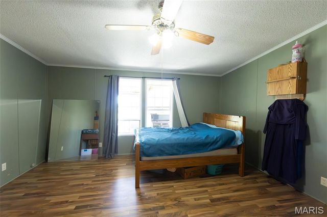 1206 Roark Drive, Summersville, MO 65571