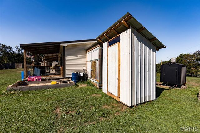 1206 Roark Drive, Summersville, MO 65571