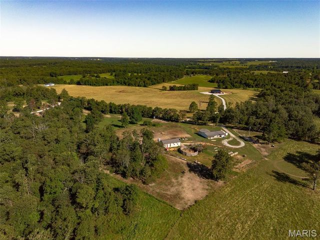 1206 Roark Drive, Summersville, MO 65571