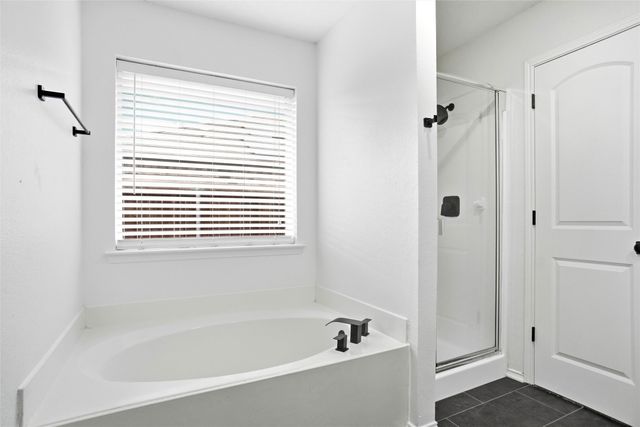 215 Willow Creek Lane, Terrell, TX 75160