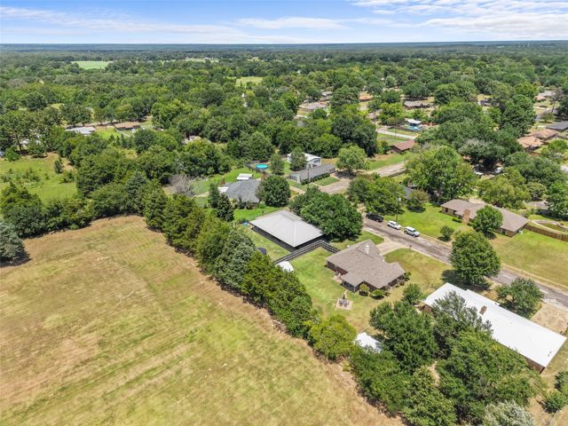 1112 Caprice Drive, Grand Saline, TX 75140