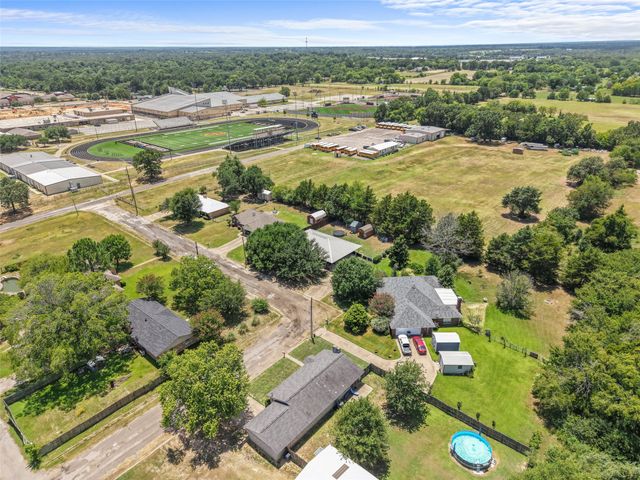 1112 Caprice Drive, Grand Saline, TX 75140
