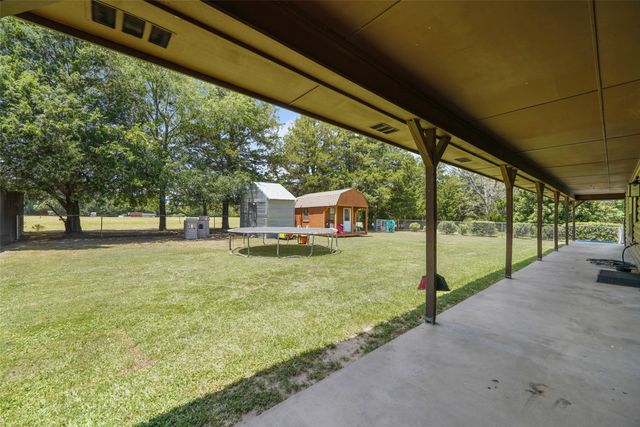 1112 Caprice Drive, Grand Saline, TX 75140