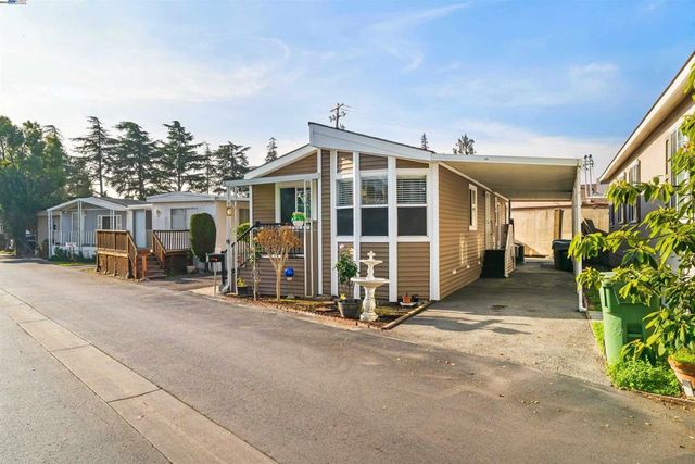 900 Golden Wheel Park Dr, San Jose, CA 95112