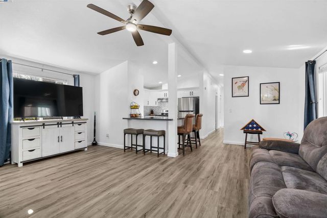 900 Golden Wheel Park Dr, San Jose, CA 95112