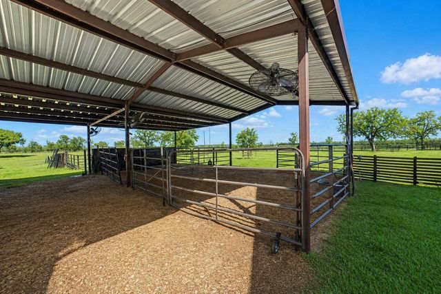 3103 Brundrett Road, Wallis, TX 77485
