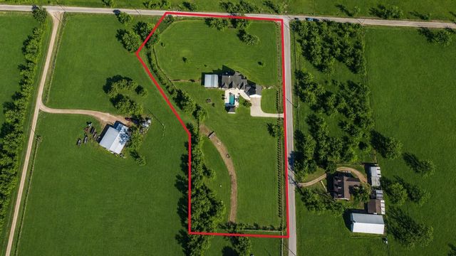 3103 Brundrett Road, Wallis, TX 77485