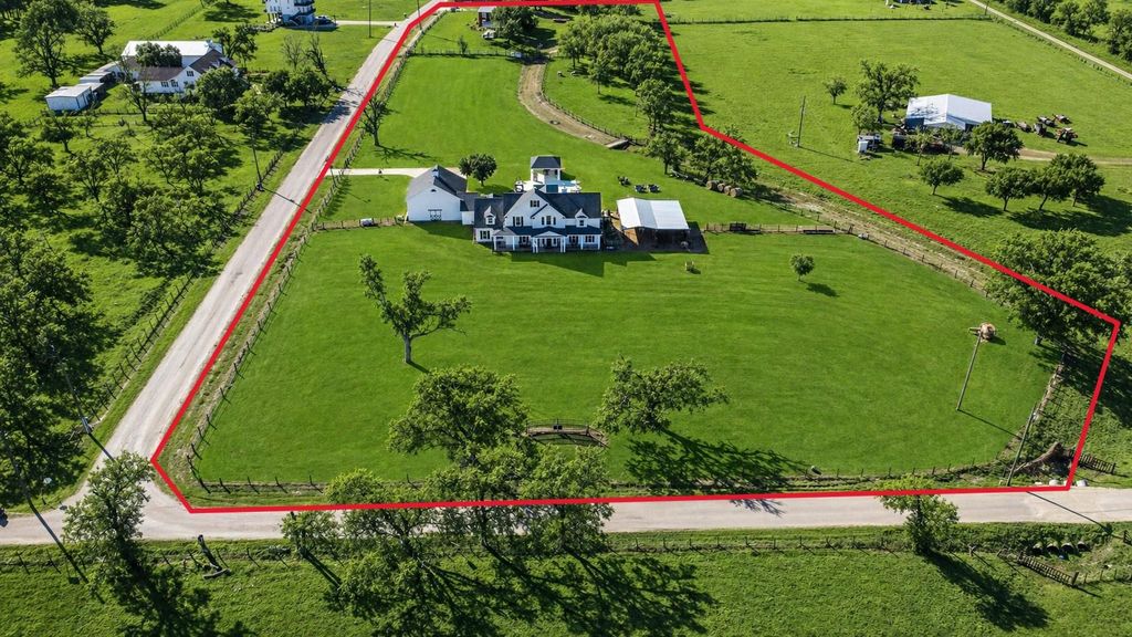 3103 Brundrett Road, Wallis, TX 77485